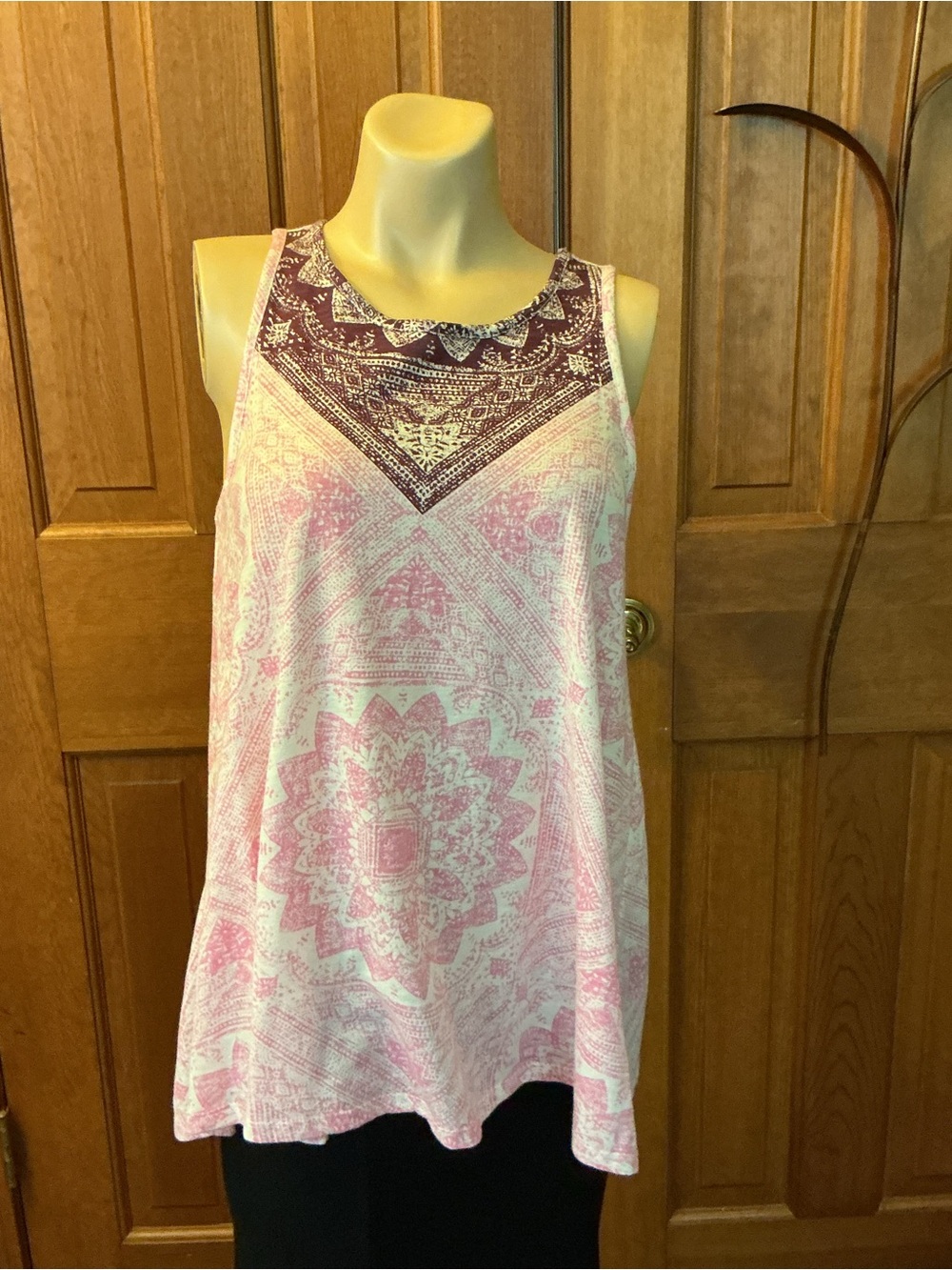 Sonoma Women's Pink Printed Tank Top with purple Contrast Yoke.